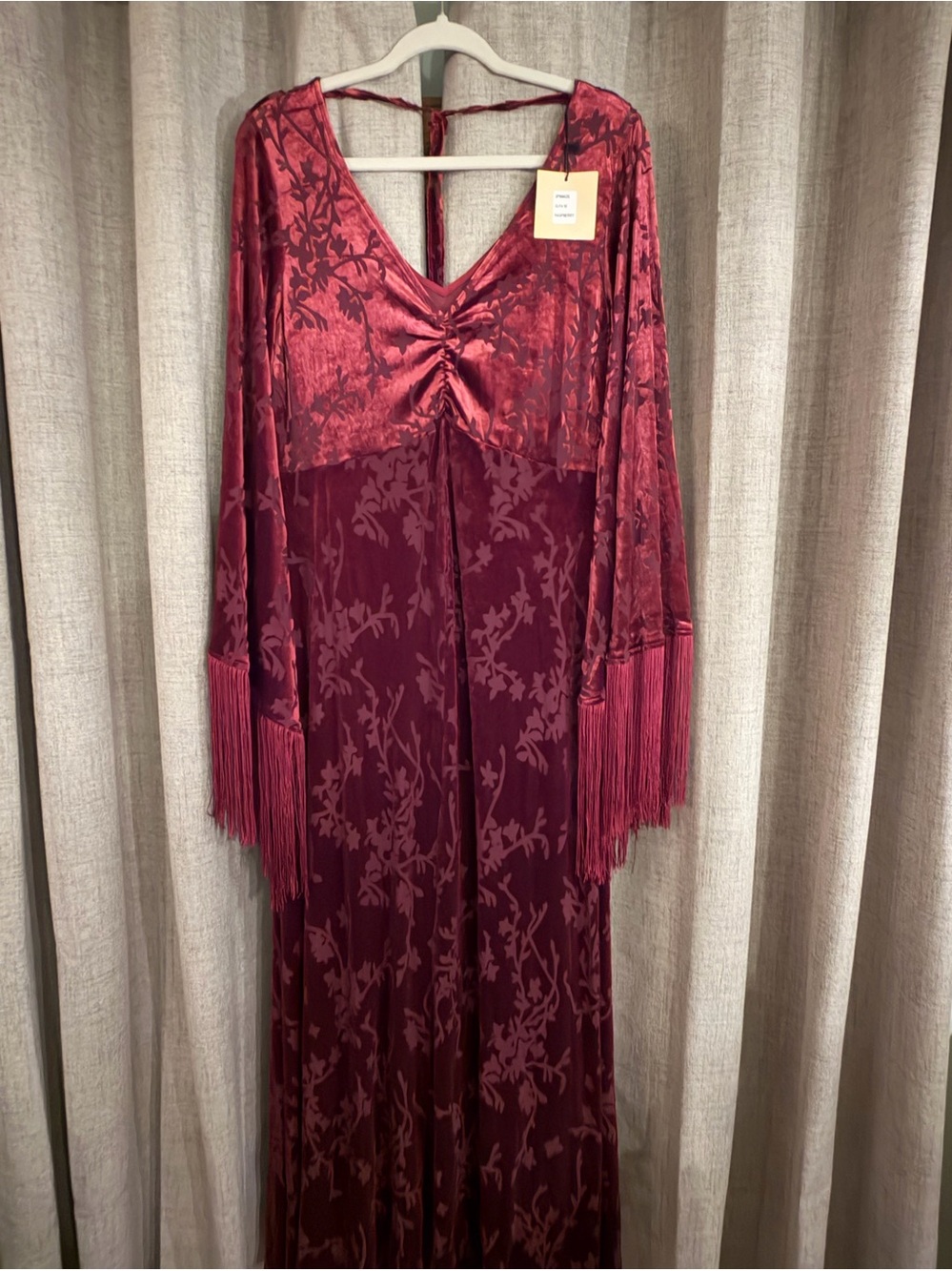 2. Smak Parlour Raspberry Velvet Burnout Fringe Sleeve Stevie
Maxi Dress size XL - Picture 10 of 13